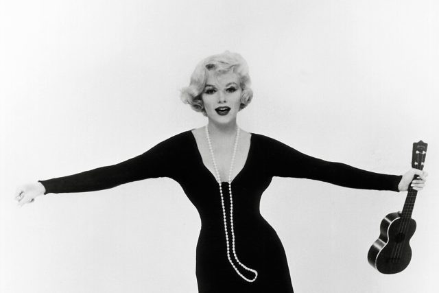 Marilyn Monroe jako Sugar z filmu Někdo to rád horké | foto: Fotobanka Profimedia