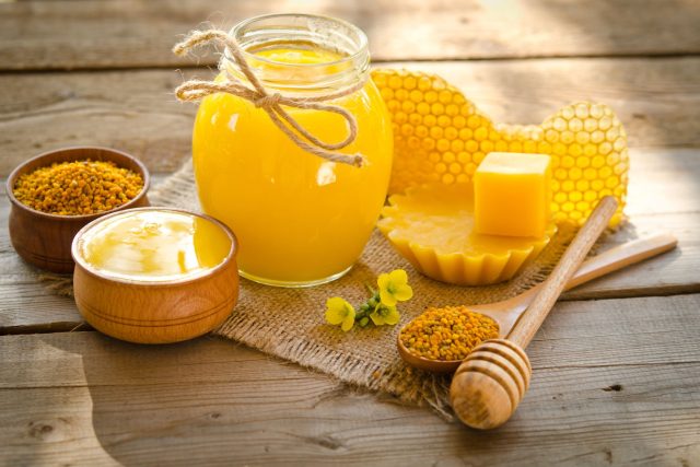 Včelí produkty | foto: Shutterstock