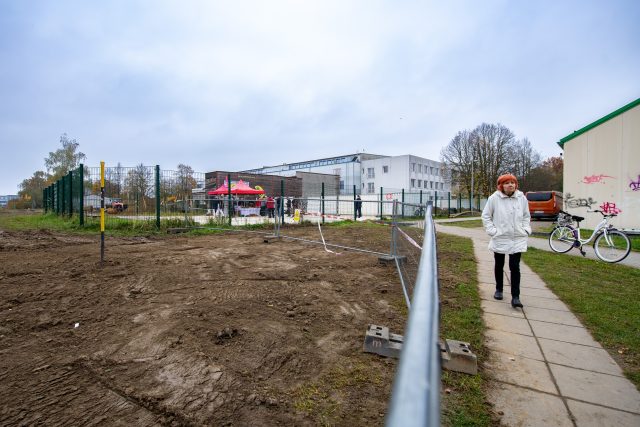 V Táboře začíná stavba druhé ledové plochy | foto: Václav Pancer,  ČTK