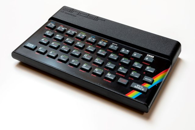 Domácí počítač Sinclair ZX Spectrum | foto: Slideo / Shutterstock.com