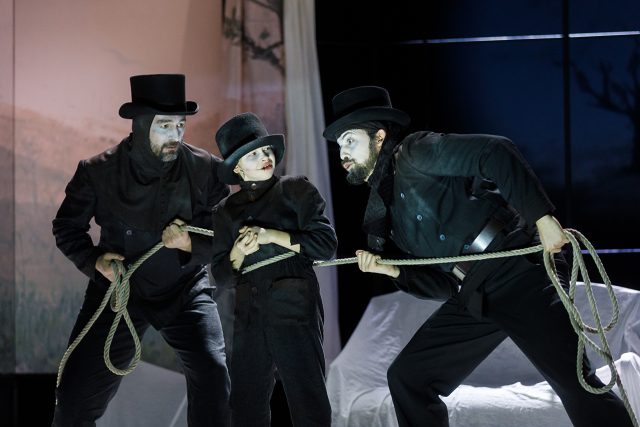 Jihočeské divadlo uvádí dětskou operu Kominíček Benjamina Brittena | foto: Petr Zikmund,  Jihočeské divadlo
