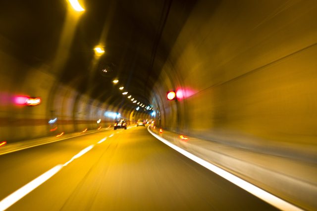 Tunel má sloužit jako přivaděč z dálničního obchvatu. Bez něj hrozí krajskému městu vážné dopravní komplikace | foto: Fotobanka Pixabay
