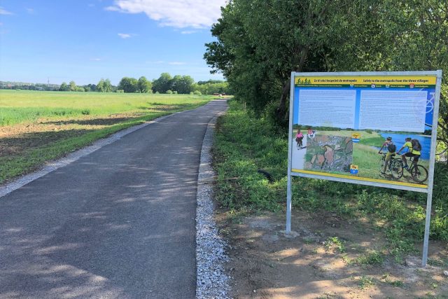 Nová cyklostezka,  která spojuje Boršov nad Vltavou a Planou u Českých Budějovic | foto: Matěj Vodička,  Český rozhlas
