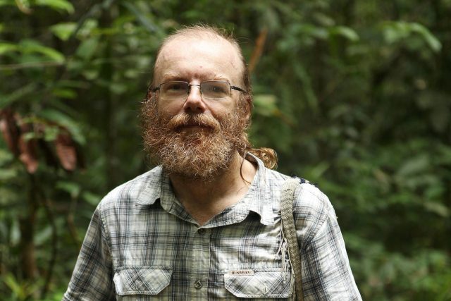 Biolog Vojtěch Novotný zkoumá tropický prales na Papui-Nové Guineji. | foto: archiv Vojtěcha Novotného