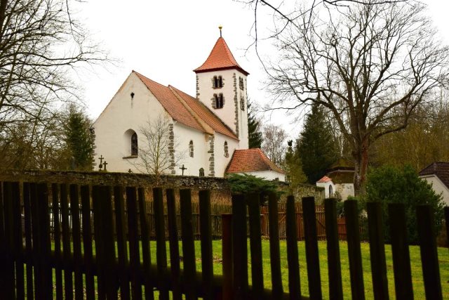 Kostel sv. Voršily v Újezdci u Bělčic | foto: Jiří Cukr