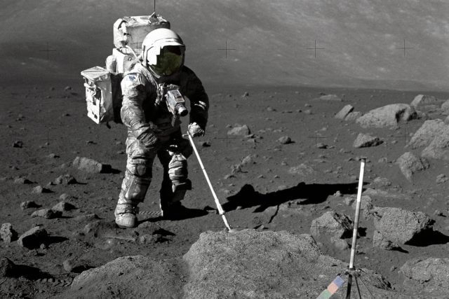 Harrison Schmitt na Měsíci | foto: Space prime / Alamy / Profimedia