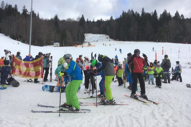 Lyžování v rakouském příhraničním skiareálu Hochficht,  kam jezdí mnoho Čechů | foto: Mária Pfeiferová,  Český rozhlas