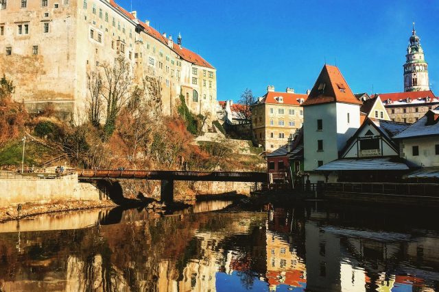 Pohled na Český Krumlov z voru na řece Vltavě | foto: Matěj Vodička,  Český rozhlas,  Český rozhlas