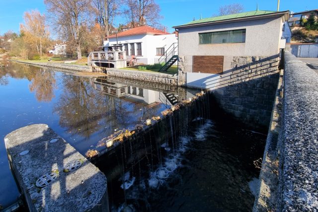 Historická vodní elektrárna v Mlýnské ulici v Jindřichově Hradci | foto: Lucie Hochmanová,  Český rozhlas