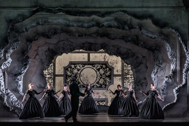 Opera Mefistofeles v Jihočeském divadle | foto: Martina Root,  Jihočeské divadlo